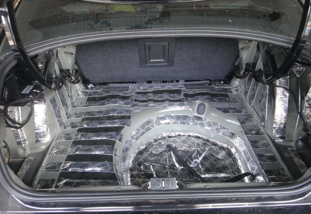 汽車噪音太大對身體危害健康，如何選擇隔音材料了